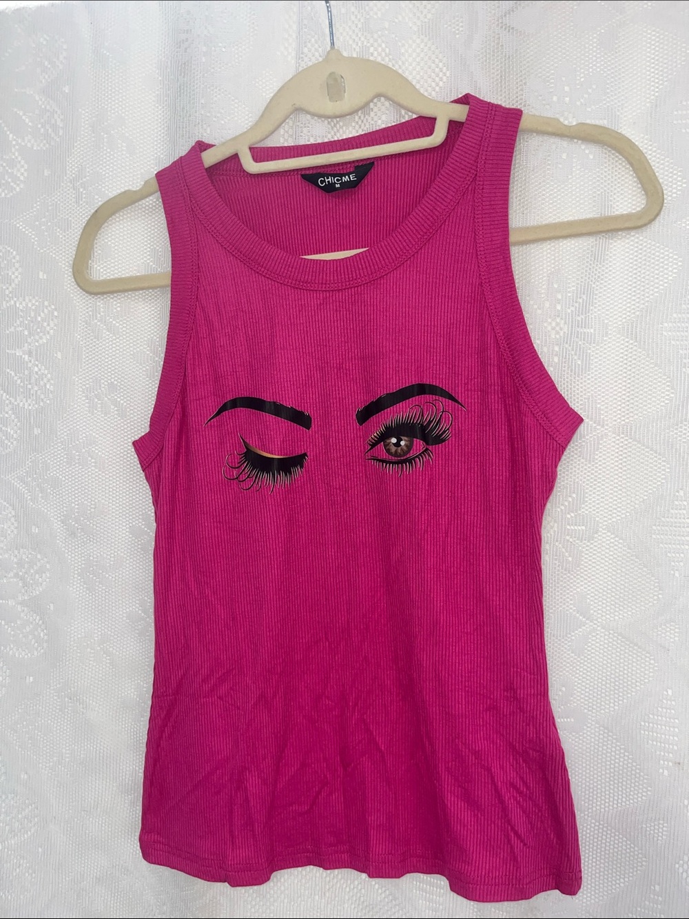 chic me Hot Pink Ribbed Tank with Winking Eye Graphic M NWOT